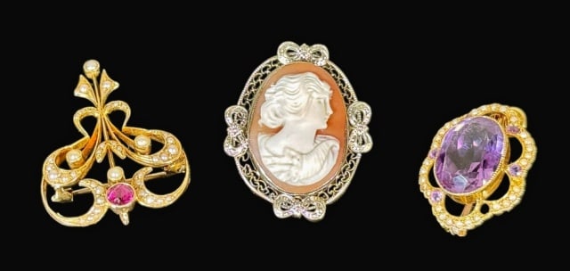 Three Antique 14K Gold Pins (3pc): Collection of Three Antique 14K Gold Pins: (1) 14K white gold Italian carved neoclassical cameo pin with woman in profile, (1) 14K yellow gold pin - pendant, bezel set center faceted oval cut amethyst