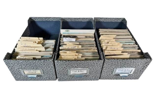 Postcard Coll, Great Britain, Ireland (1,000+pc): Collection of 1,000 + postcards of towns, cities and landscapes from Great Britain and Ireland, most pre-dating 1940. Views of England (700+) with 20 or more cards include Brighton, Canterbury, Cheste