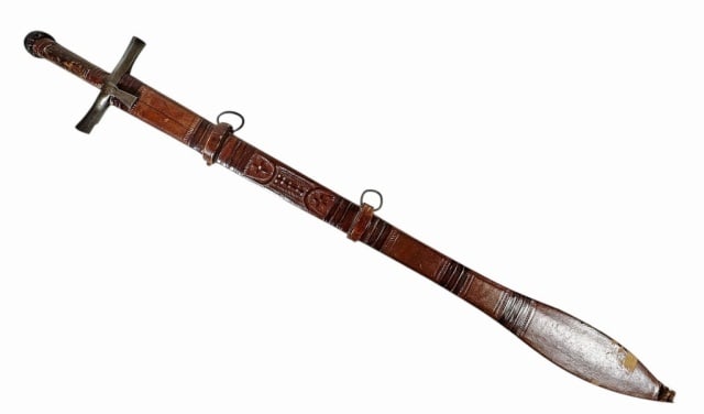 Sudanese Kaskara Broadsword (1 of 6)