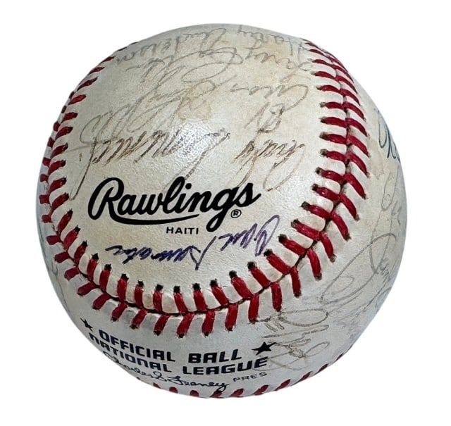 Major League Baseball, 25+ Signers, 4 HOF Players: Official Rawlings National League Baseball signed by 25+ players, including Cleveland HOF Bob Feller (1962), White Sox HOF Luke Appling (1964), Cards/Yanks HOF Enos Slaughter (1985) and Red Sox HOF Bo