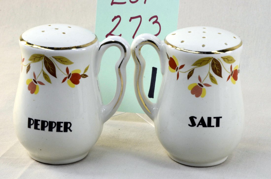 Jewel Teal Autumn Leaf Handled Salt & Pepper Shakers: Pr. Jewel Tea Halls Autumn Leaf salt and pepper shakers - with handled - with corks. light wear to gilding as shown. 4.75" tall.