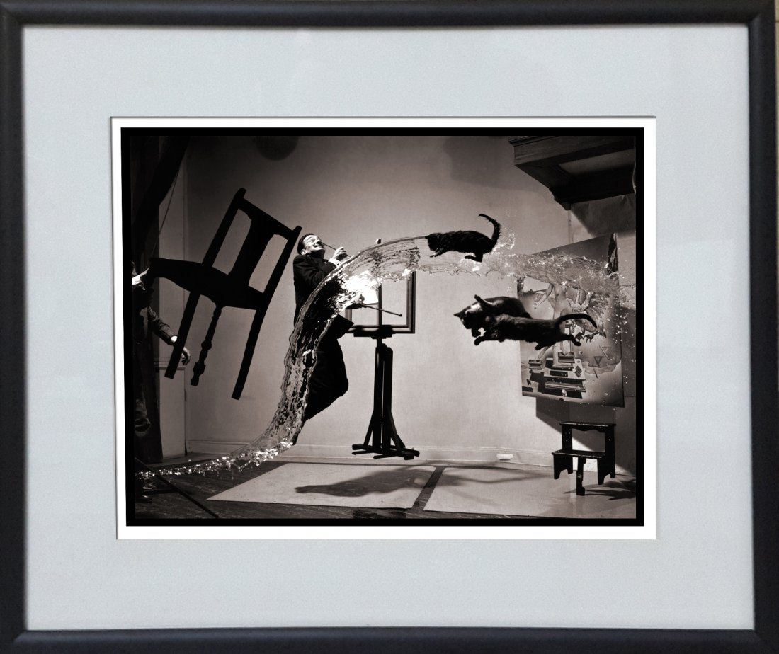 1948 PHILIPPE HALSMAN DALI,ATOMICUS signed stamped: 1948 PHILIPPE HALSMAN DALI,ATOMICUS (extended Version) Signed/Stamped Press PhotoA superb silver gelatin photograph by Phillipe Halsman titled"DALI, ATOMICUS”. the image size is "8x10" Inches (aprox