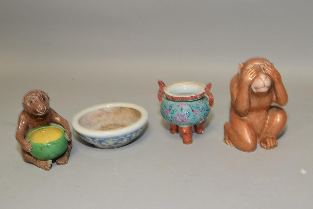 Groupof Chinese Famille Rose Ware (1 of 1)