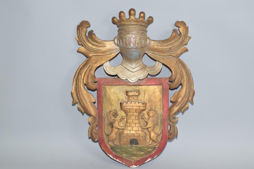 Antique Spanish Gilt Wood Family Crest/Coat of Arm: Antique spanish gilt wood family crest or coat of arms. 15.5in by 21.25in.