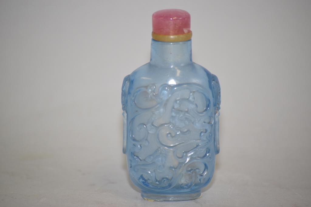 Qing Chinese Faux Aquamarine Peking Glass Snuff Bottle (1 of 3)