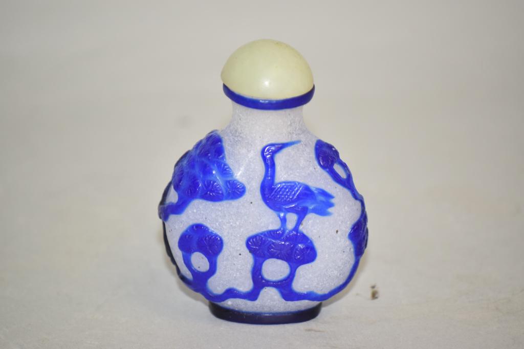 Chinese Two-Color Peking Glass Snuff Bottle (1 of 2)
