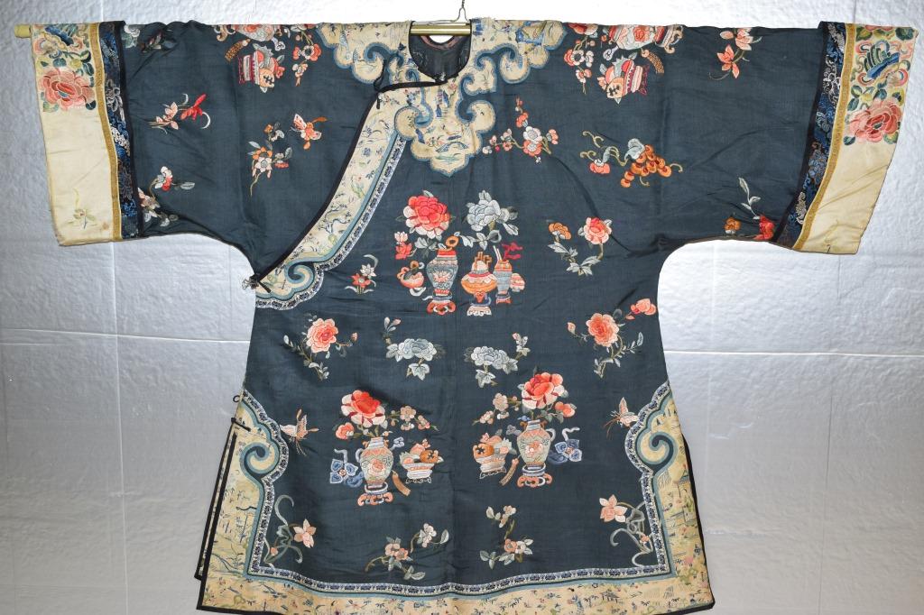 Qing Chinese Embroidered Robe (1 of 6)