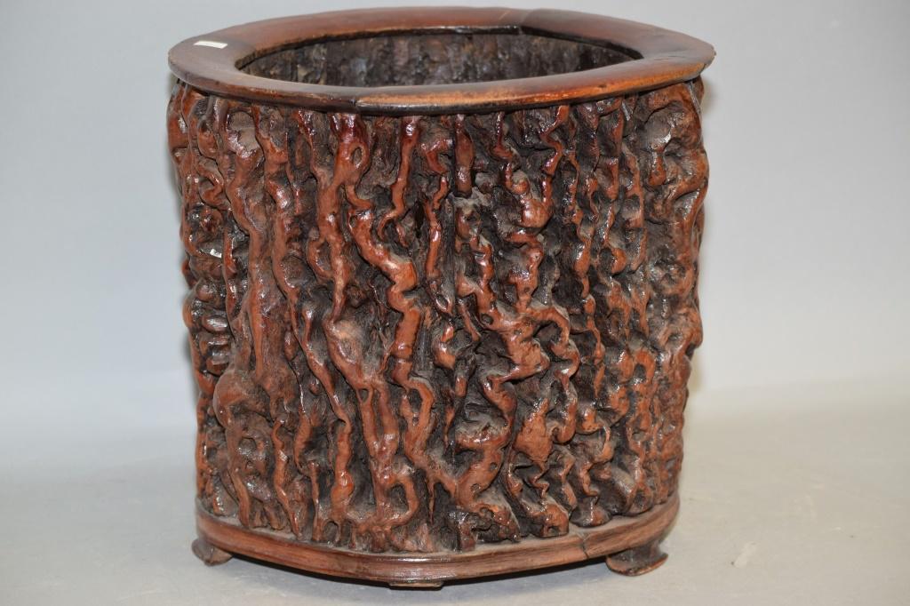 Qing Chinese Natural Ying Wood Scroll Pot: Qing Chinese natural ying wood scroll pot. 10.75in by 11in.