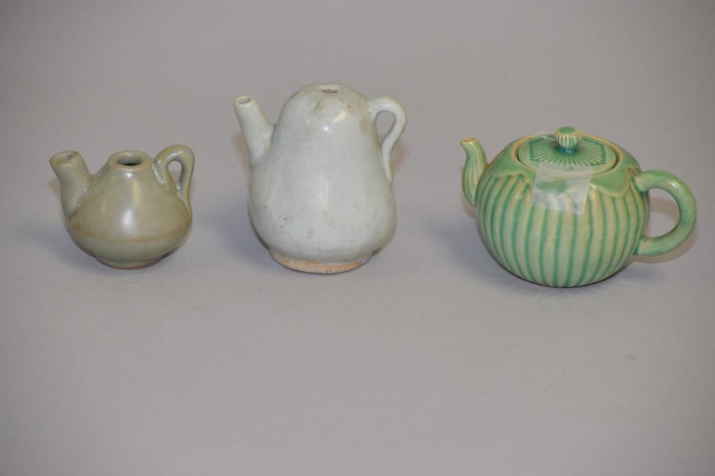 Three Song-Qing Chinese Porcelain Celadon Ink Droppers (1 of 5)