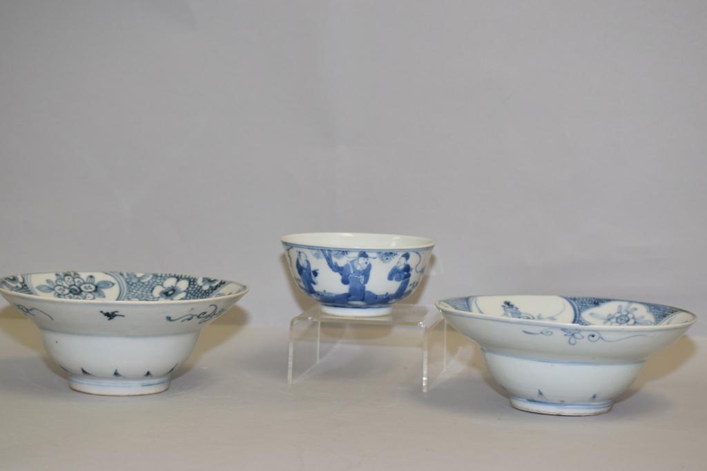 Three Qing Chinese Porcelain B&W Bowls (1 of 3)