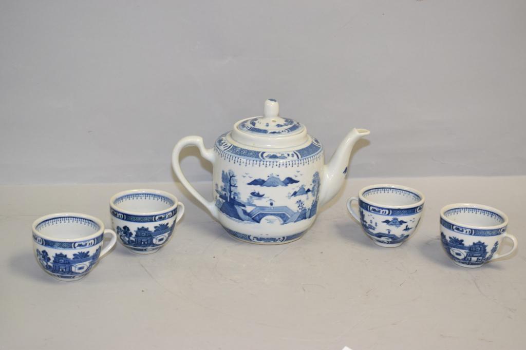1950s Chinese Porcelain Export B&W Tea Set (1 of 5)