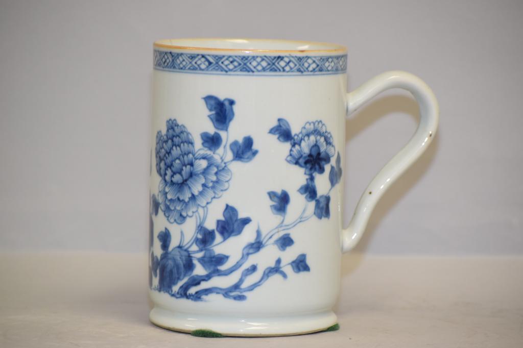 17-18th C. Chinese Porcelain Export B&W Mug (1 of 4)