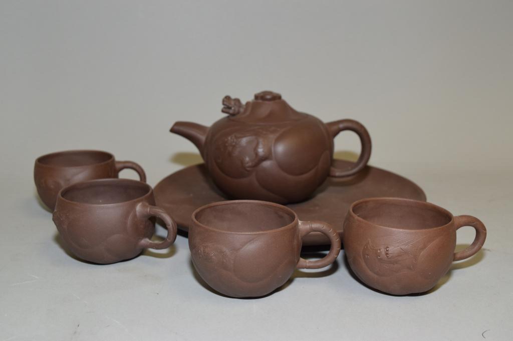 Set of Chinese YiXing ZiSha Tea Ware (1 of 4)