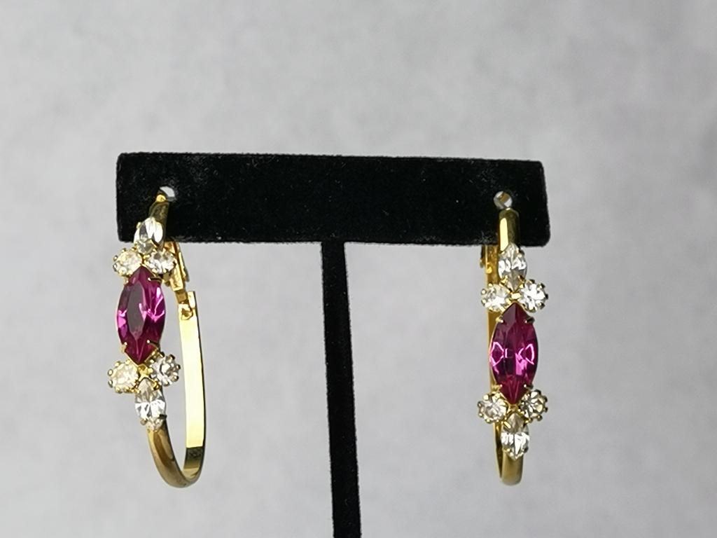 Vintage Costume Gold Tone Rhinestone Stud Earrings (1 of 1)