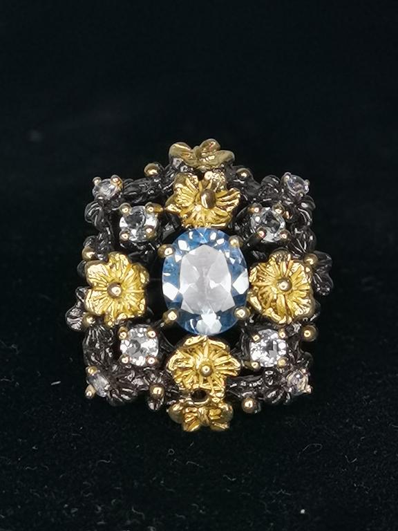 Sterling Silver Ring with Topaz and Tanzanite: Sterling Silver Ring with Topaz and Tanzanite, Size: 7