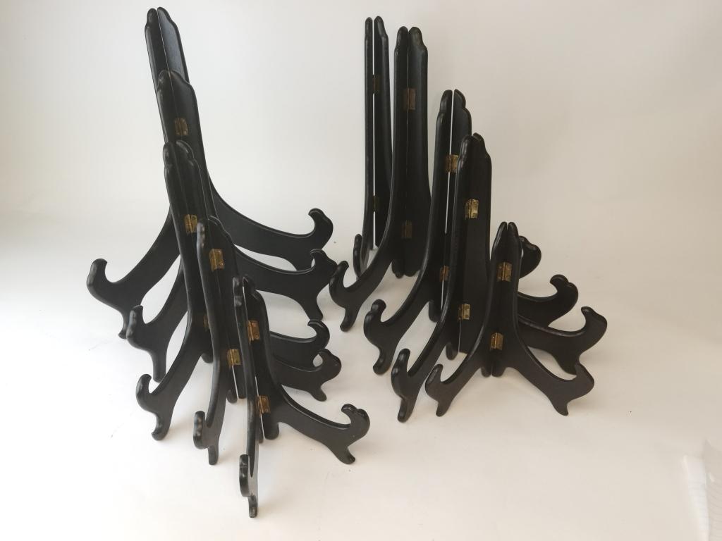 Group of Chinese Wood Carved Plate Stands: Group of Chinese Wood Carved Plate Stands, Size varies,