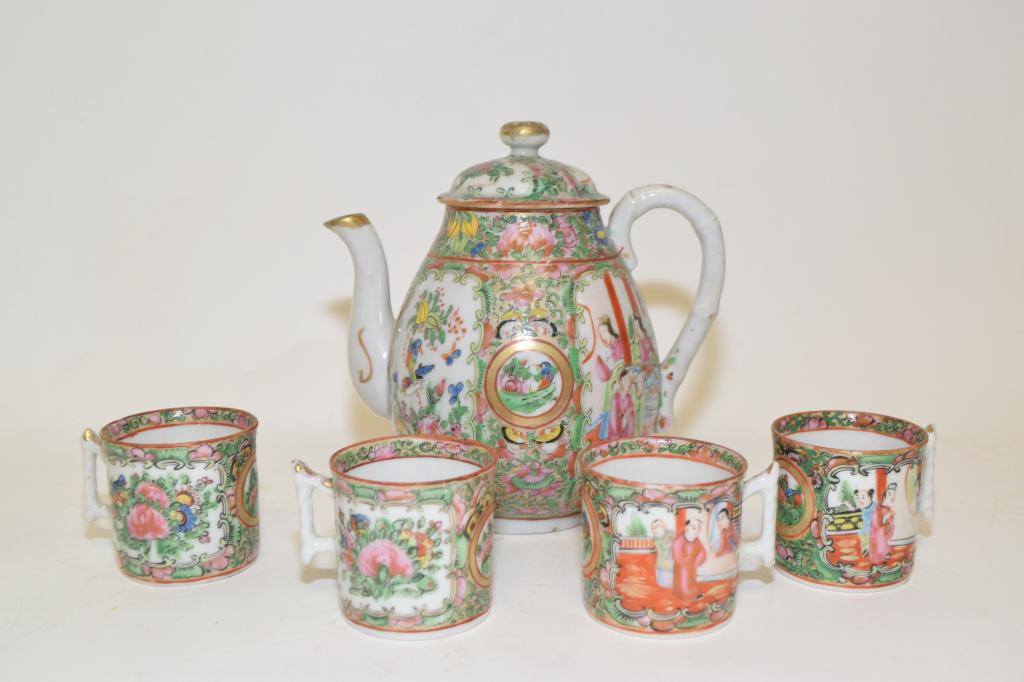 Group of 19th C. Chinese Export Porcelain Wares (1 of 4)