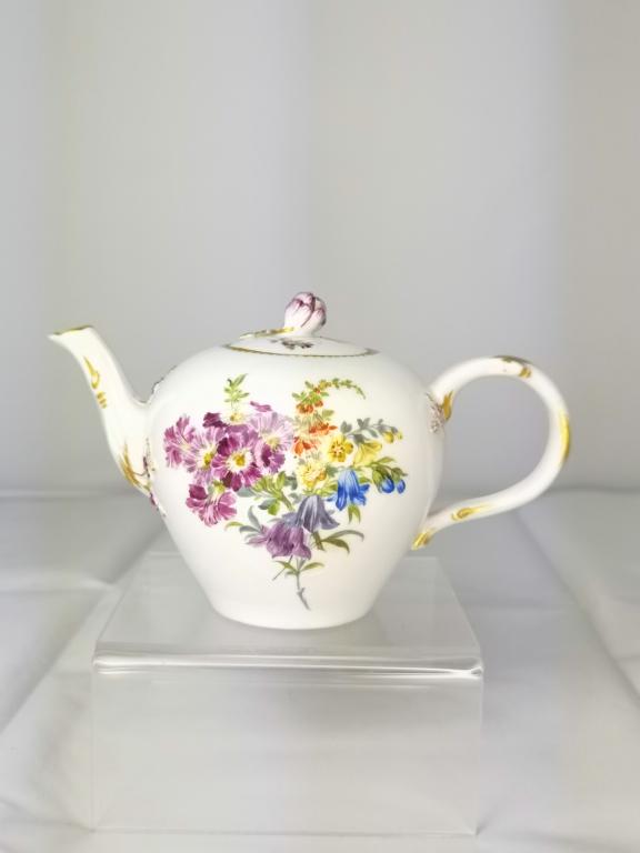 Meissen Germany Porcelain Floral Teapot: Meissen Germany porcelain floral teapot, 4in