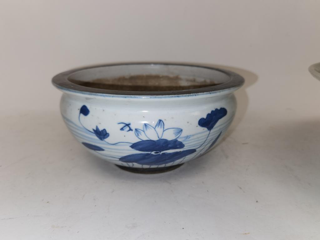 19th C. Chinese Porcelain B&W Incense Burner (1 of 5)