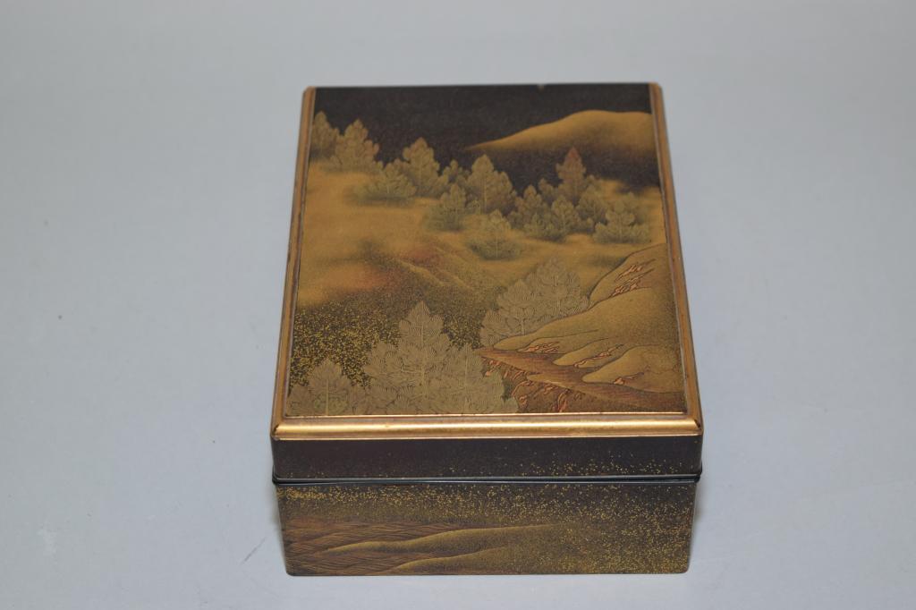 19th C. Japanese Maki-e Box (1 of 7)