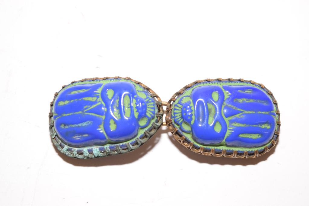 19th C. Chinese Peking Glass Cicadas Belt Buckle: 19th C. Chinese peking glass cicadas-shape belt buckle, 3.75in