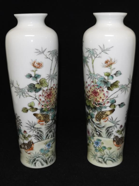 Pr. of Hongxian Chinese Porcelain Famille Rose Vases (1 of 5)