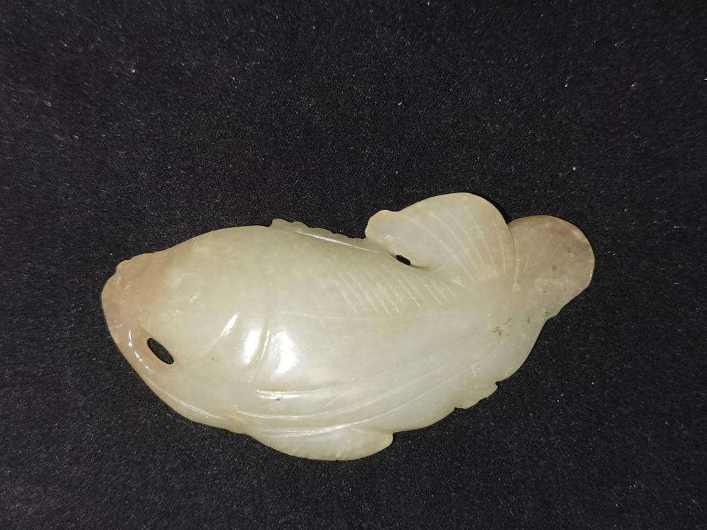 Qing Chinese White Jade Carved MaoDie Fish Amulet (1 of 4)