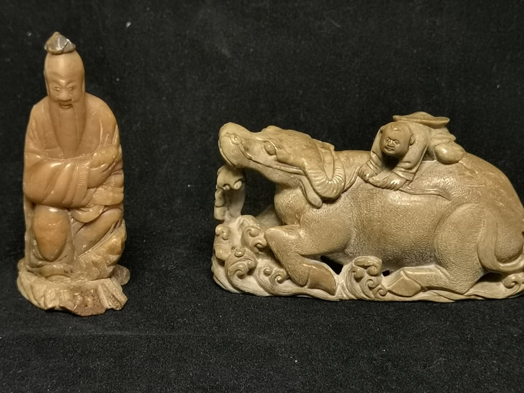 Two 1920th C. Chinese Soapstone Carvings Auction
