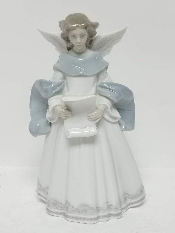 Lladro Porcelain Angel Figurine: Lladro Porcelain Angel Figurine, 8.5in