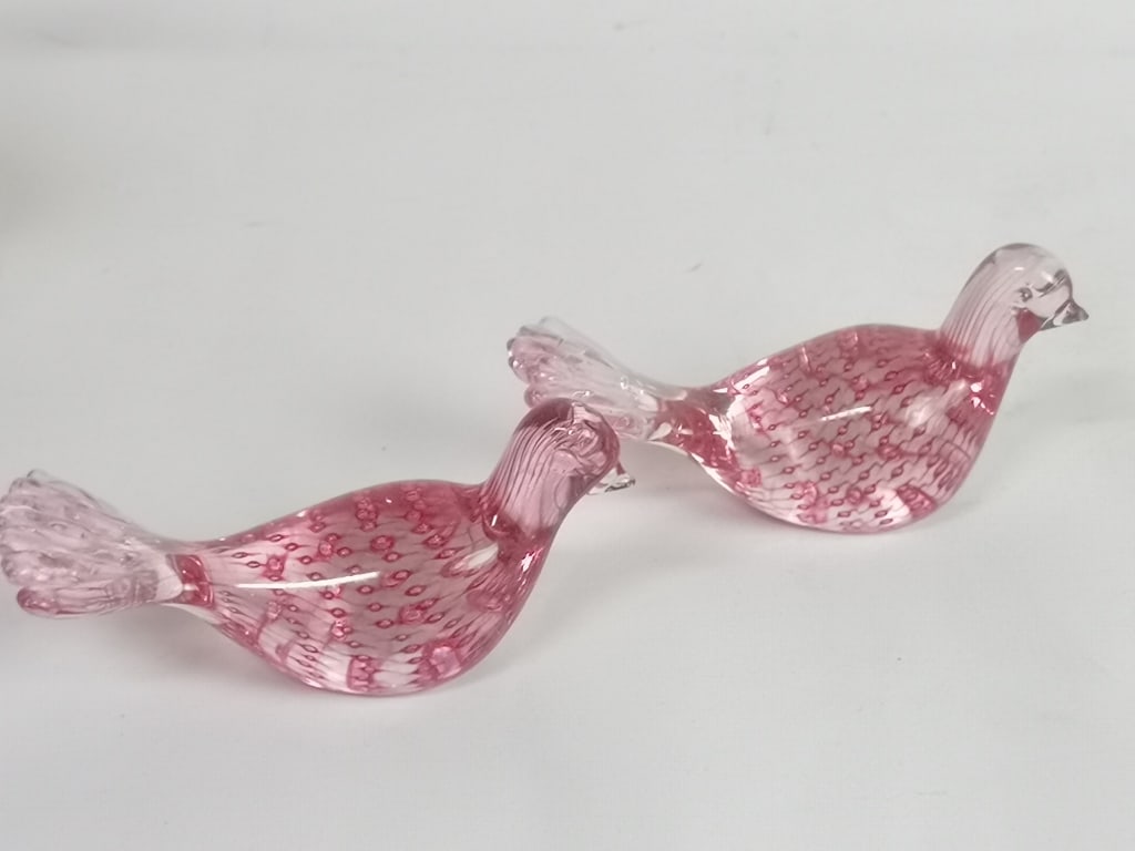 Pr. of Vintage Murano Italy Pink Bubble Glass Doves (1 of 7)