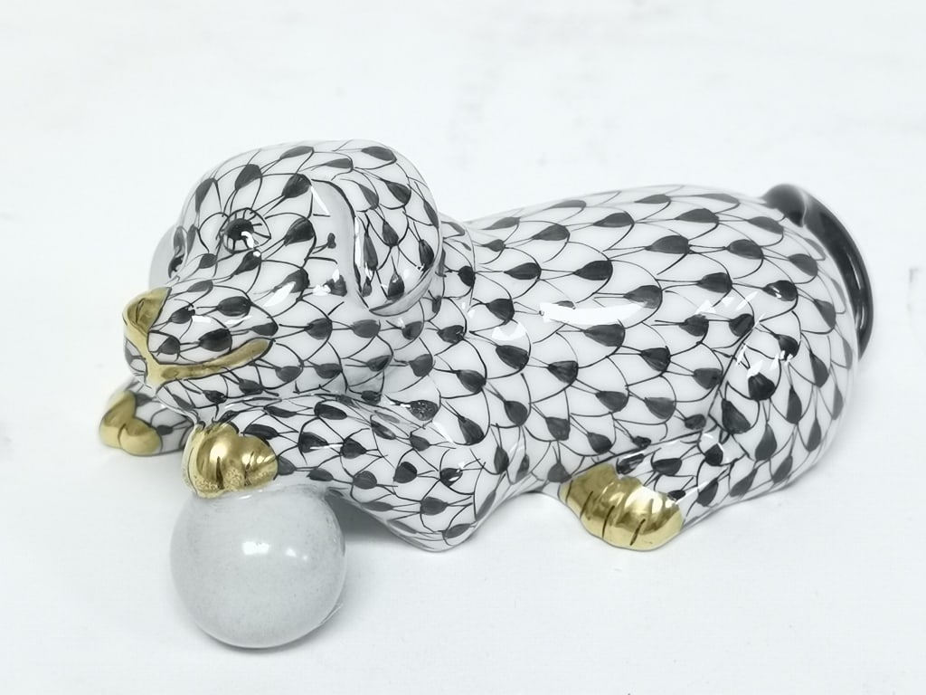 Herend Hungary Porcelain Black Puppy Figurine: Herend Hungary Porcelain Black Puppy Figurine, 1.75in by 3.75in