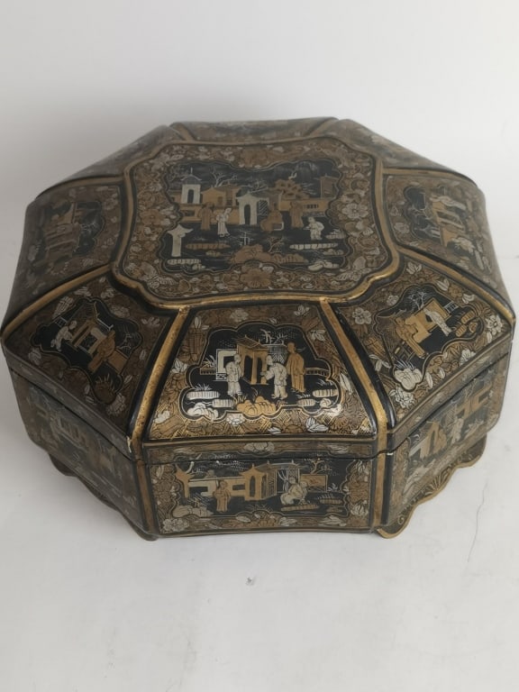Qing Chinese Export Gilt Lacquer over Wood Box (1 of 7)