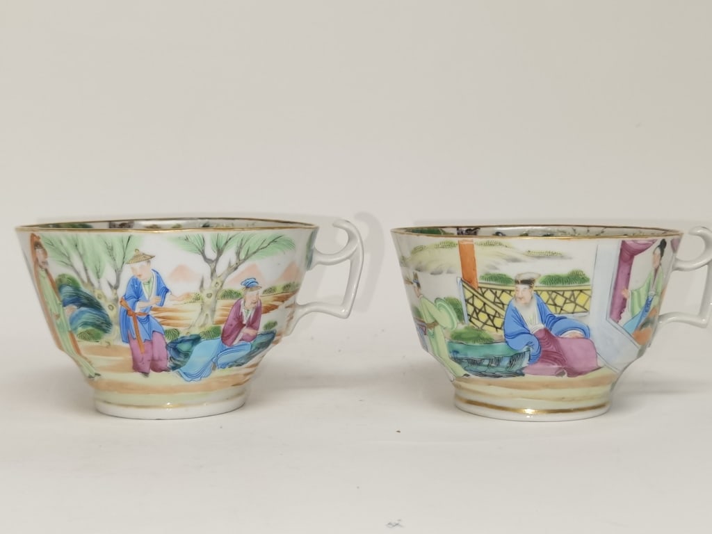 (2) 18-19th C. Chinese Export Porcelain Famille Rose Tea Cups (1 of 7)