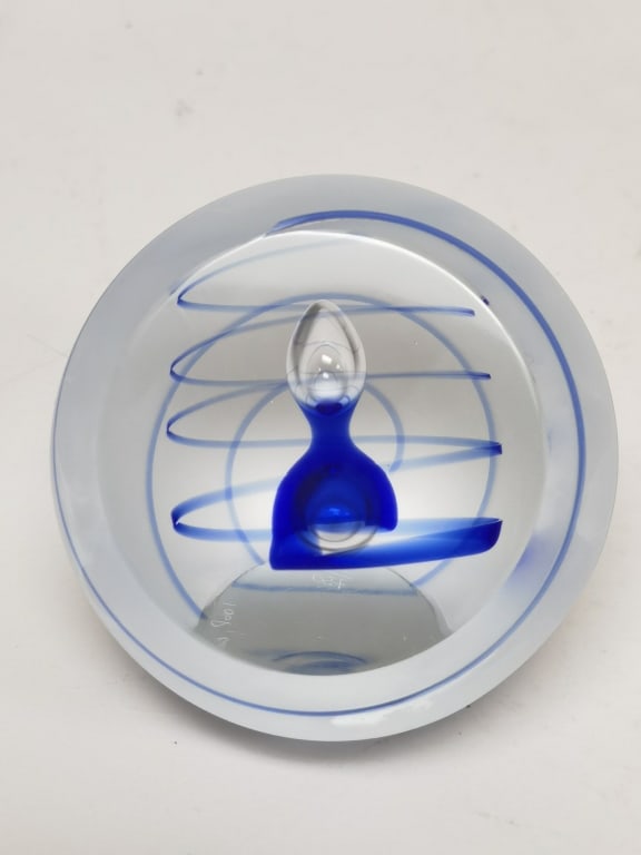Limited Ed. Caithness Scotland "HG Loop" Glass Paperweight: Limited Ed. Caithness Scotland "HG Loop" Glass Paperweight, 371/750, 2 5/8in by 3in