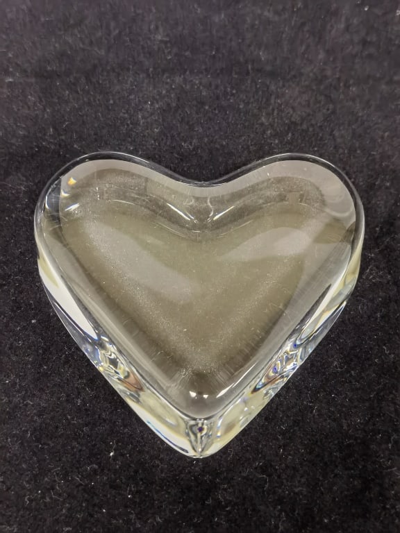 Baccarat France Crystal Heart Paperweight: Baccarat France Crystal Heart Paperweight, 1 1/8in by 3.75in