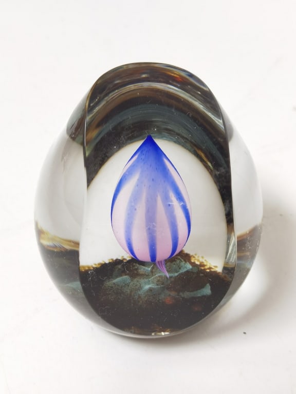 Limited Ed. Caithness Scotland "Flight of Fancy" Glass Paperweight: Limited Ed. Caithness Scotland "Flight of Fancy" Glass Paperweight, 411-650, 3.5in by 2.75in