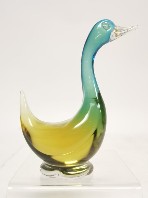 Murano Italy Green/Yellow Sommerso Glass Duck: Murano Italy Green/Yellow Sommerso Glass Duck, 5 3/8in