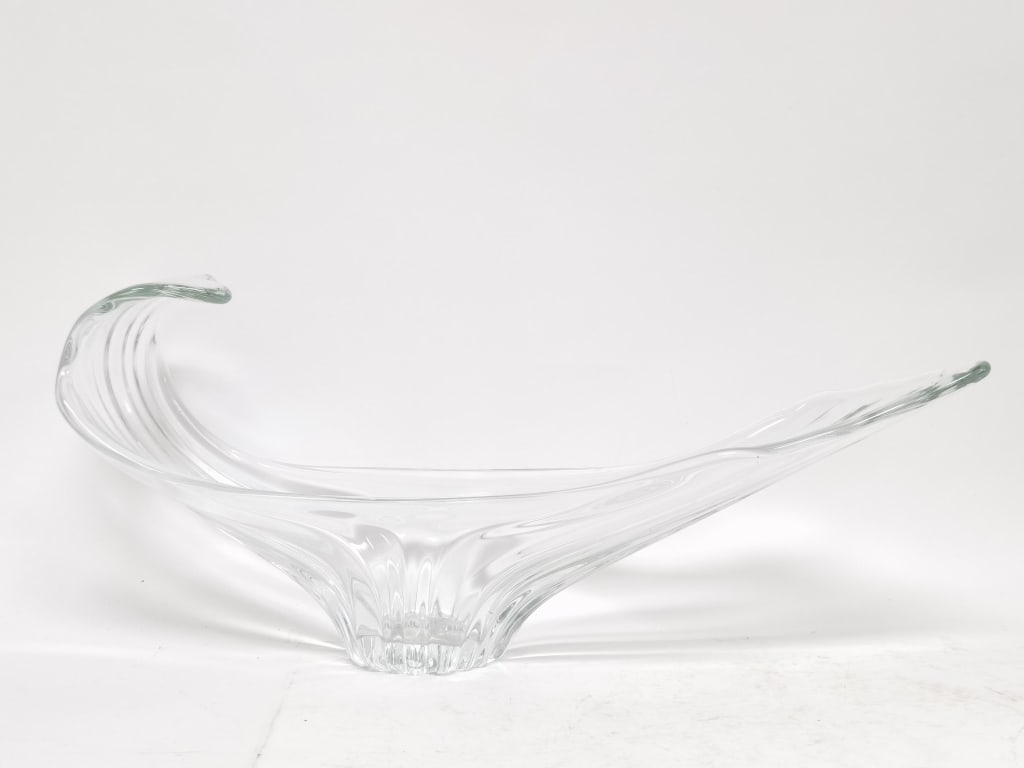 Cofrac Art Verrier France Crystal Centerpiece: Cofrac Art Verrier France Crystal Centerpiece, 20.25in by 9in