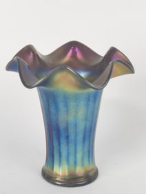 Vintage Ribbed Carnival Ruffle Glass Vase