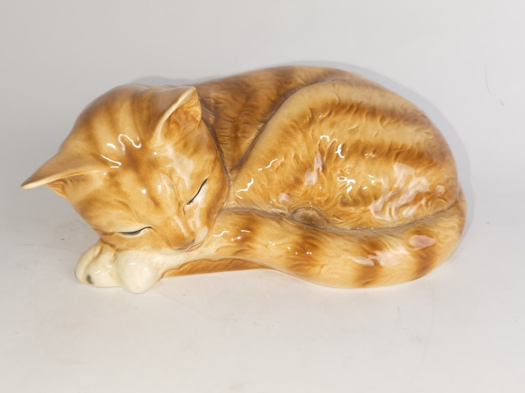 Goebel Porcelain Orange Cat Figurine (1 of 5)