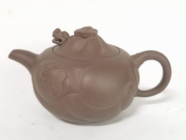 1970-80s Chinese YiXing ZiSha Teapot