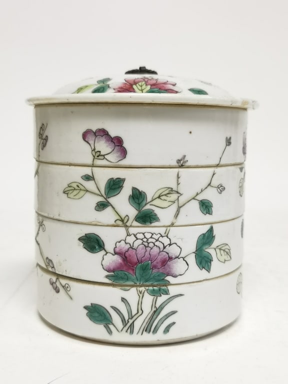 19-20th C. Chinese Porcelain Famille Rose Snack Box: 19-20th C. Chinese Porcelain Famille Rose Four-Tier Snack Box, 5 3/8in