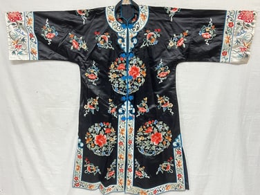 Chinese Embroidered Black Women's Robe