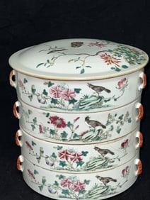 Qing Chinese Porcelain Famille Verte Four-Tier Snack Box