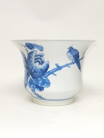Mid-Qing Chinese Porcelain B&W Flower Pot