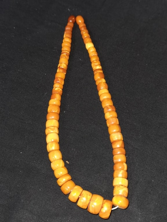 Chinese Butterscotch Egg Yolk Amber Bead Necklace: Chinese Butterscotch Egg Yolk Amber Bead Necklace, 7in