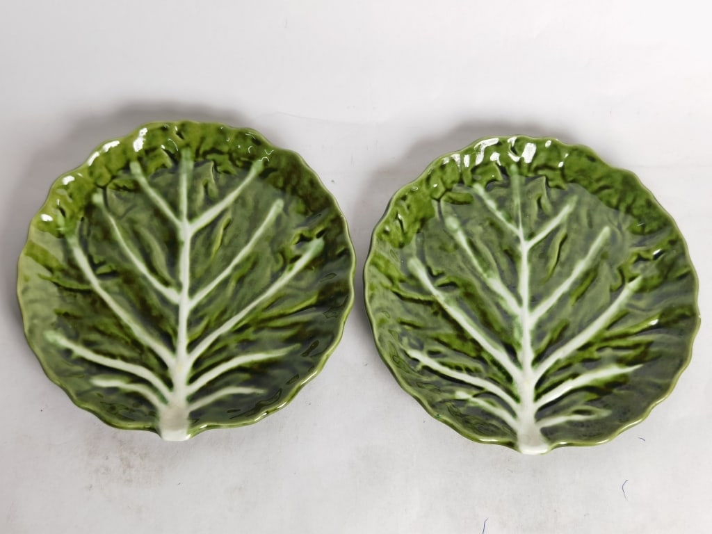 (2) Vintage Belo Portugal Porcelain Cabbage Leaf P (1 of 3)