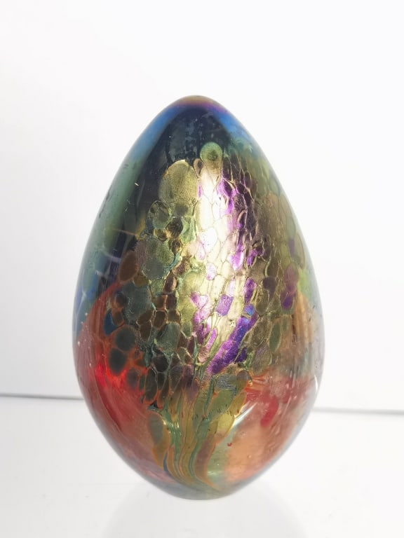 1996 GES Iridescent Glass Egg Paperweight: 1996 GES Iridescent Glass Egg Paperweight, 3in
