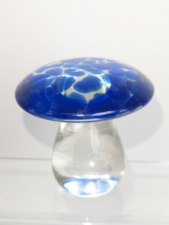 Murano Italy Blue/Clear Speckle Glass Mushroom Paperweight: Murano Italy Blue/Clear Speckle Glass Mushroom Paperweight, 3.25in