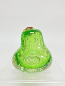 Murano Italy Controlled Bubble Green Pear Glass Paperweight